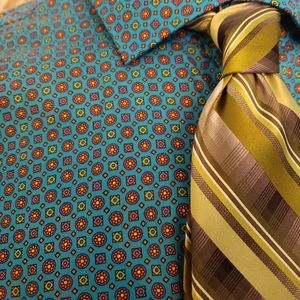 VAN HEUSEN MULTI GREEN AND SILVER TIE